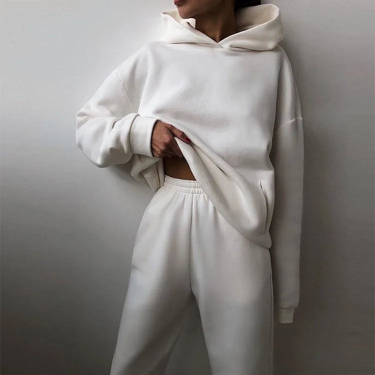 Ensemble d’entraînement hiver – Pantalon molletonné et hoodie uni