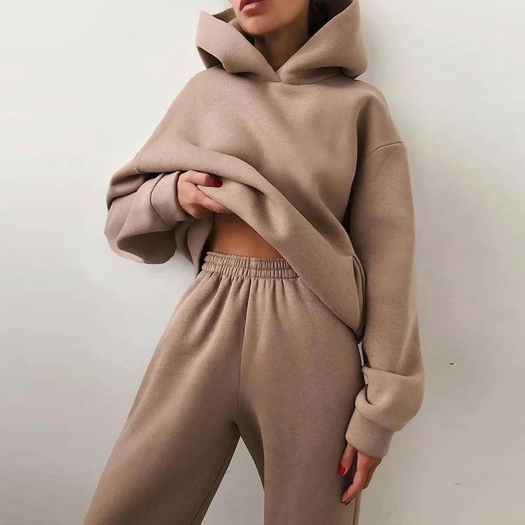 Ensemble d’entraînement hiver – Pantalon molletonné et hoodie uni